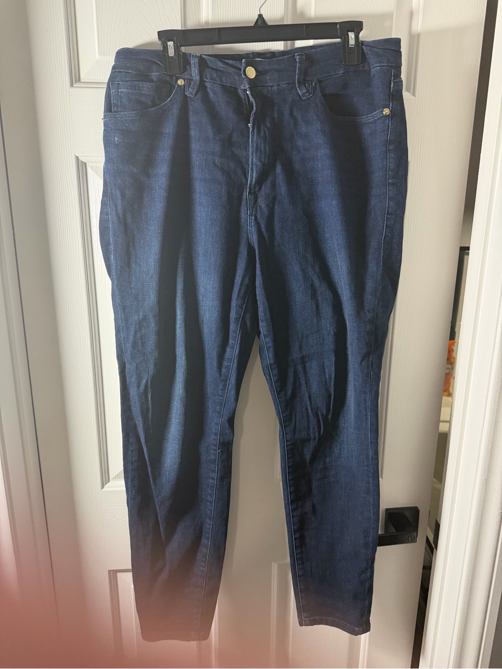 Good American Skinny Jeans in Dark Blue